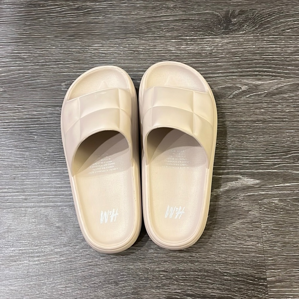 H&M Beige Yeezy Type Slides